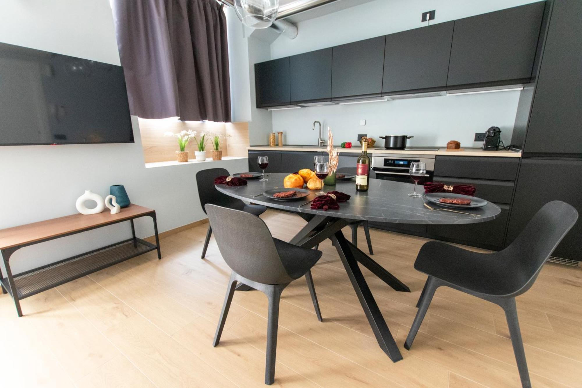 Ihost Luxury -private Parking- Plana 3 * Milan