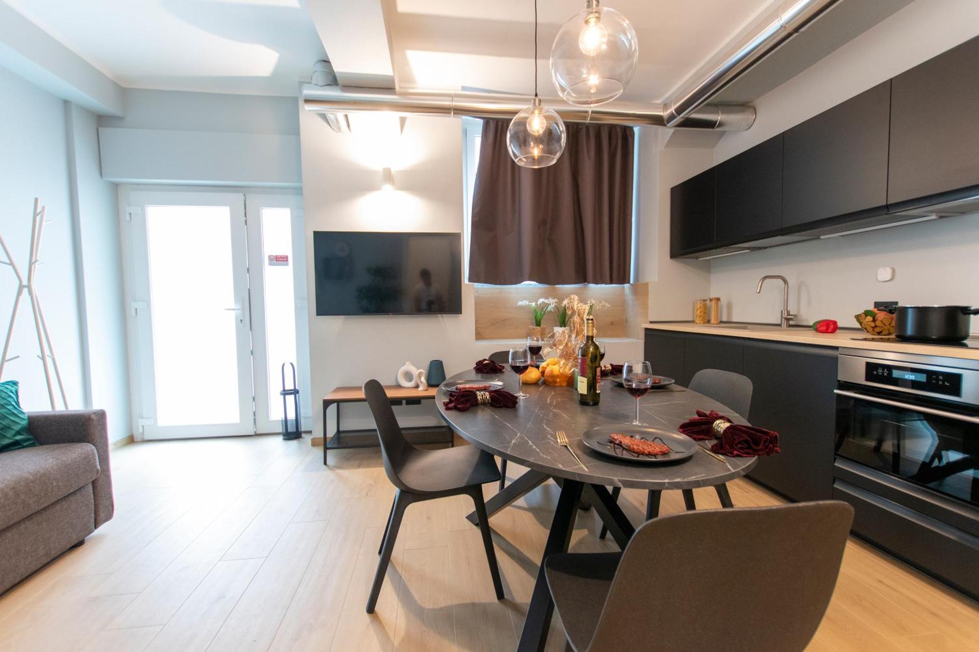 Ihost Luxury -private Parking- Plana 3 *